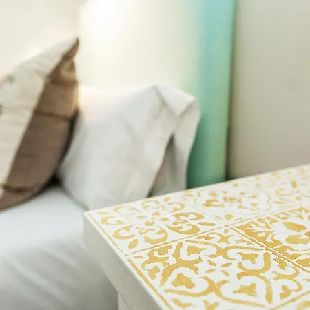 Monko - 1 Line, & Sun アパート *