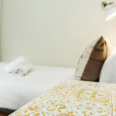 Monko - 1 Line, & Sun アパート *